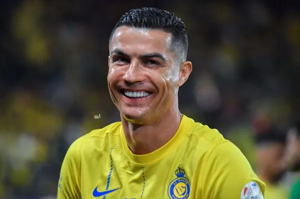 Wie hoch ist Cristiano Ronaldos Gehalt und welche Boni erhält er?